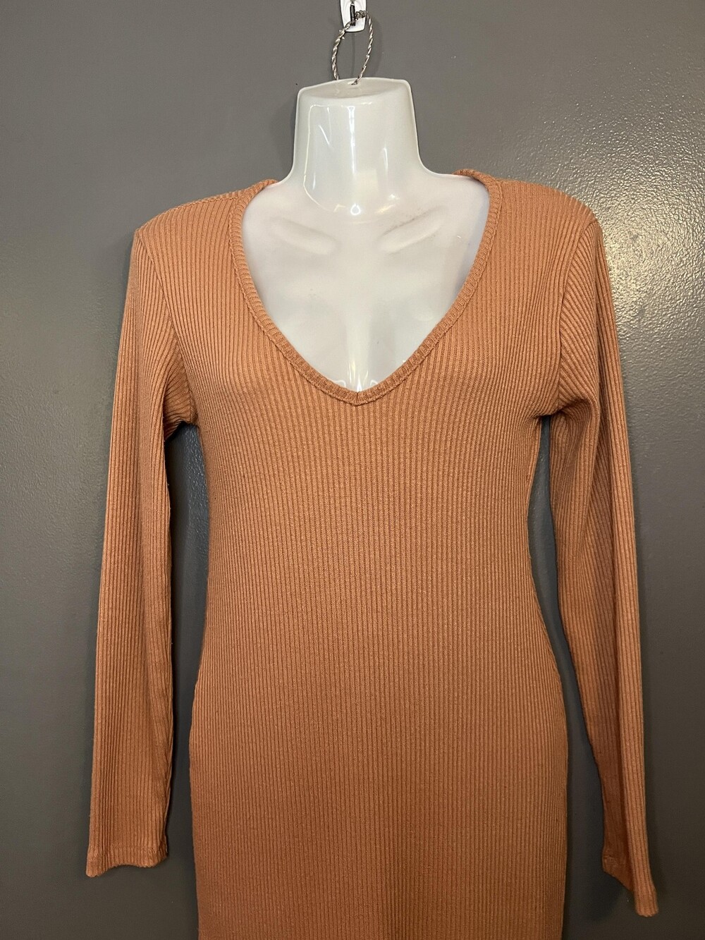 ReVamped Dress Womens Medium Brown Ribbed Knit Long Sleeve V Neck Sweater